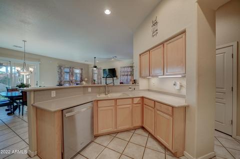 3921 E Carter Dr, Phoenix, AZ 85042 photo 7