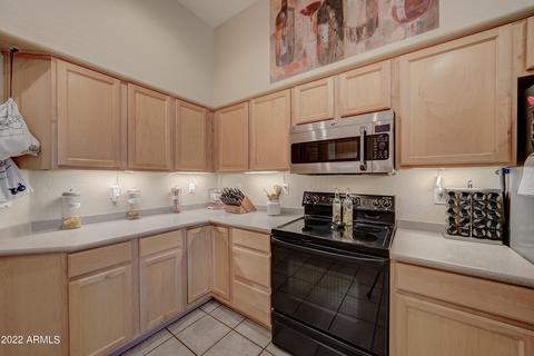 3921 E Carter Dr, Phoenix, AZ 85042 photo 8