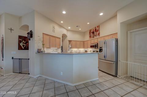 3921 E Carter Dr, Phoenix, AZ 85042 photo 6