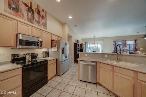 3921 E Carter Dr, Phoenix, AZ 85042 photo 9