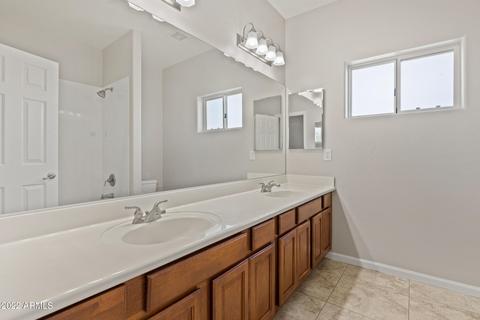 2166 E Bonanza Ct, Gilbert, AZ 85298 photo 22