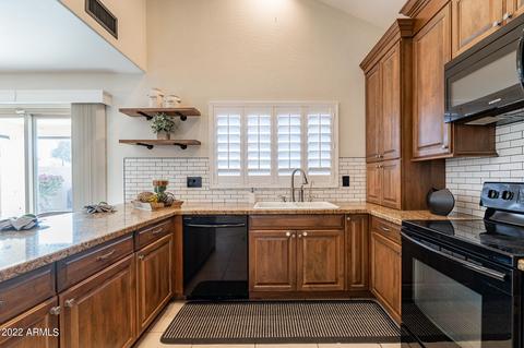 324 E Sagebrush St, Gilbert, AZ 85296 photo 14