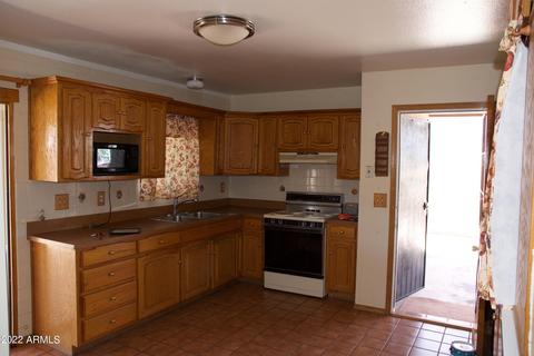 1743 W Carson Rd, Phoenix, AZ 85041 photo 5