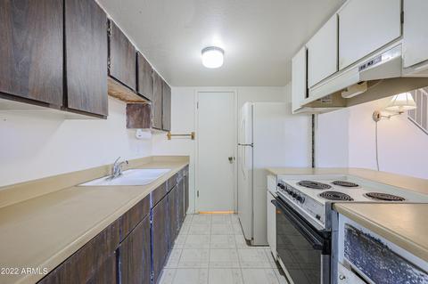 1209 E Lawrence Ln, Phoenix, AZ 85020 photo 8