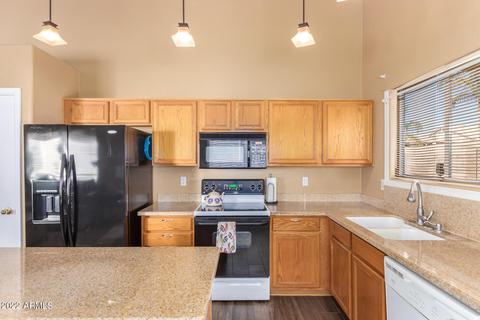 4742 E Desert Wind Dr, Phoenix, AZ 85044 photo 7