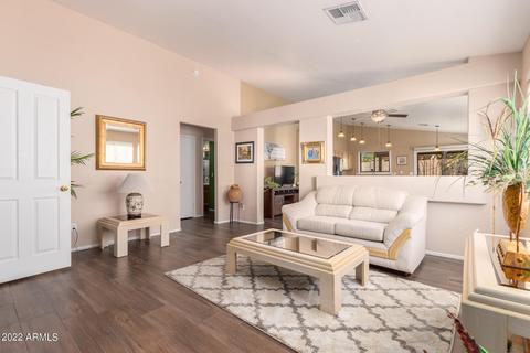 4742 E Desert Wind Dr, Phoenix, AZ 85044 photo 2