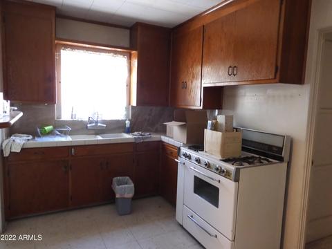 2932 E Latham St, Phoenix, AZ 85008 photo 4