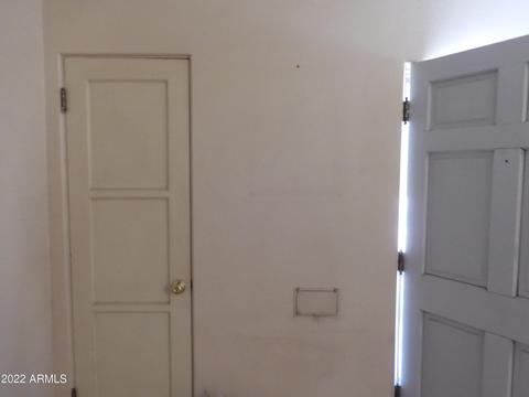 2932 E Latham St, Phoenix, AZ 85008 photo 9