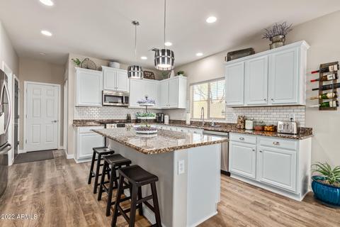 3990 E Cat Balue Dr, Phoenix, AZ 85050 photo 8