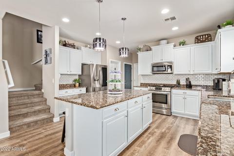 3990 E Cat Balue Dr, Phoenix, AZ 85050 photo 10