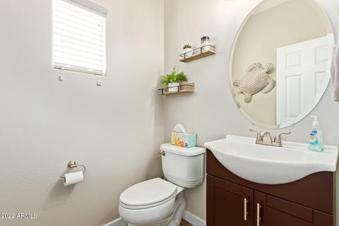 3990 E Cat Balue Dr, Phoenix, AZ 85050 photo 13