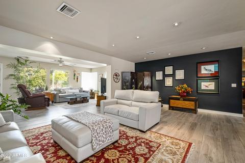 916 W Seldon Ln, Phoenix, AZ 85021 photo 8