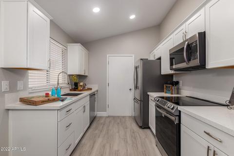 3229 E Glenhaven Dr, Phoenix, AZ 85048 photo 15