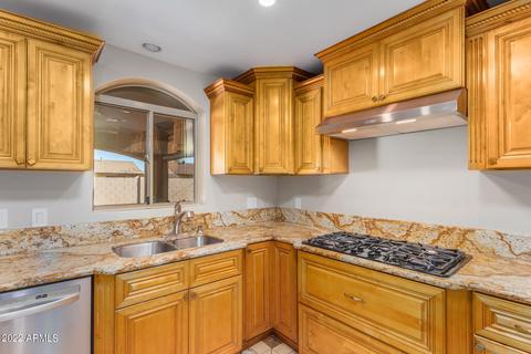 3218 E Captain Dreyfus Ave, Phoenix, AZ 85032 photo 12