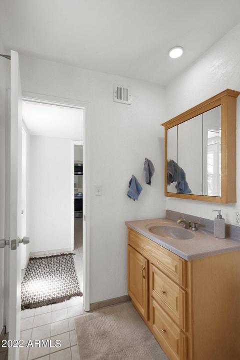 3401 E Lazy Ln, Phoenix, AZ 85028 photo 10