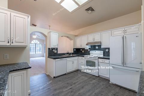 880 E Hearne Way, Gilbert, AZ 85234 photo 4