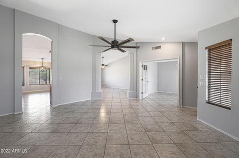 606 E Blue Eagle Ln, Phoenix, AZ 85086 photo 11