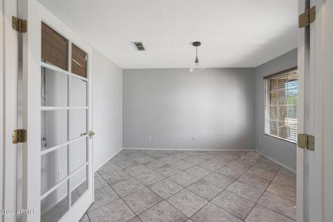 606 E Blue Eagle Ln, Phoenix, AZ 85086 photo 12