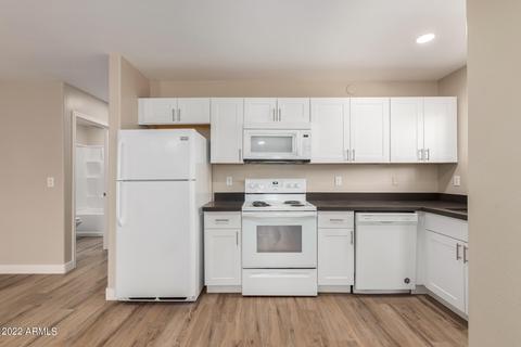 2014 W Monroe St, Phoenix, AZ 85009 photo 9