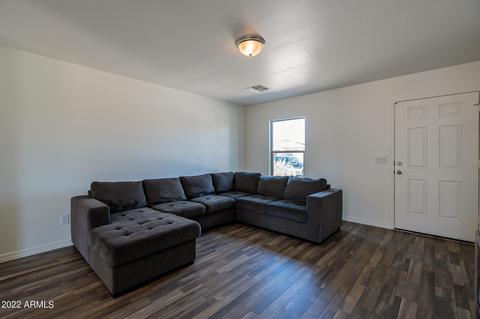 177 E Dewey Ave, Coolidge, AZ 85128 photo 3