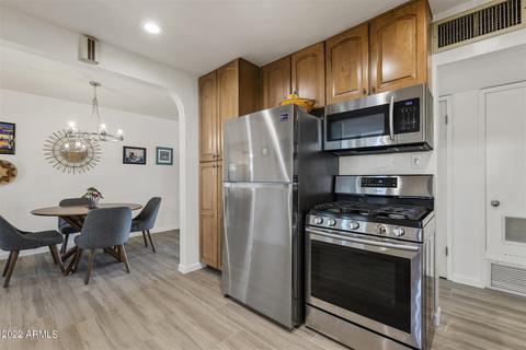 2446 E Minnezona Ave, Phoenix, AZ 85016 photo 10