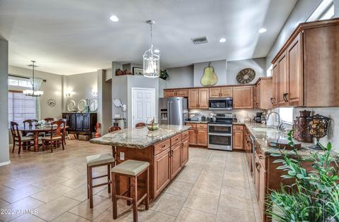 1779 W Tepee St, Apache Junction, AZ 85120 photo 5