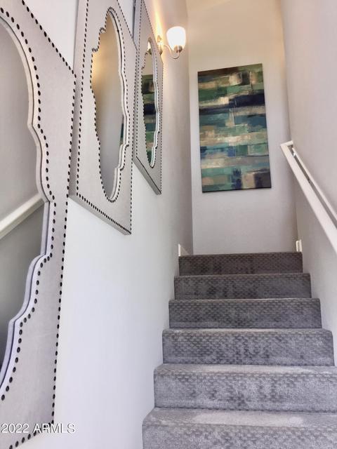 3063 N 33rd Pl, Phoenix, AZ 85018 photo 8