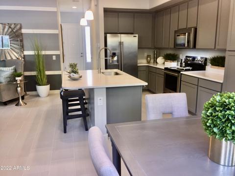 3063 N 33rd Pl, Phoenix, AZ 85018 photo 3