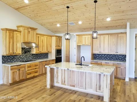 2245 W Kodiak Cir, Overgaard, AZ 85933 photo 5