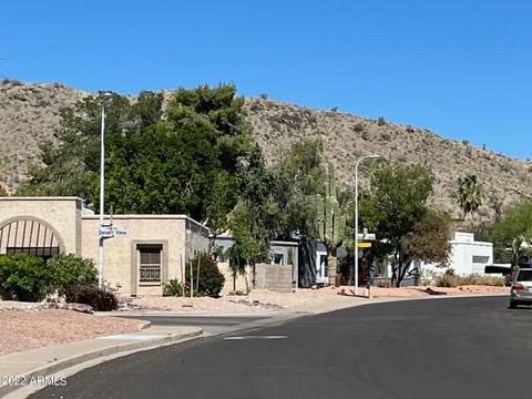 4521 E Sunrise Dr, Phoenix, AZ 85044 photo 2