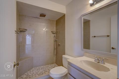 741 E Michelle Dr, Phoenix, AZ 85022 photo 6