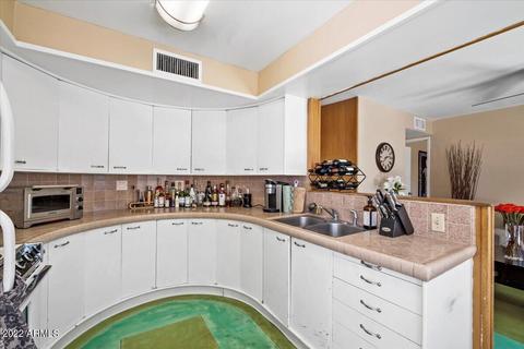 5441 E Cheery Lynn Rd, Phoenix, AZ 85018 photo 19