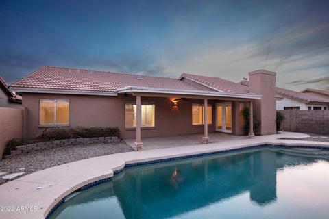 901 N Quartz St, Gilbert, AZ 85234 photo 2