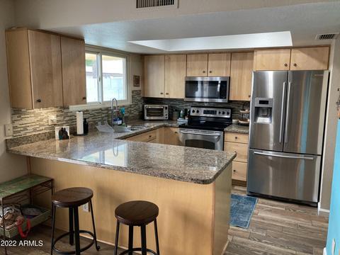 1007 E Bendix Dr, Tempe, AZ 85283 photo 2
