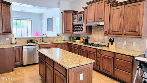 2811 E Blue Sage Rd, Gilbert, AZ 85297 photo 4