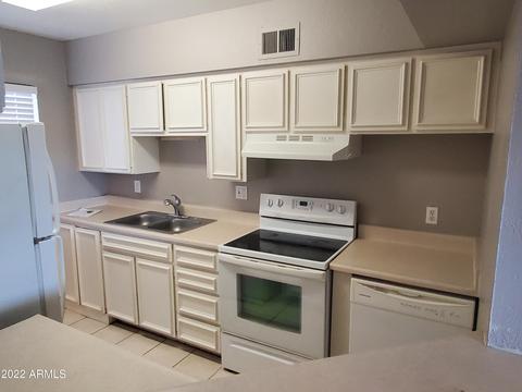 810 E Colter St #52, Phoenix, AZ 85014 photo 3