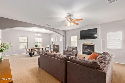 979 E Blue Spruce Ln, Gilbert, AZ 85298 photo 5