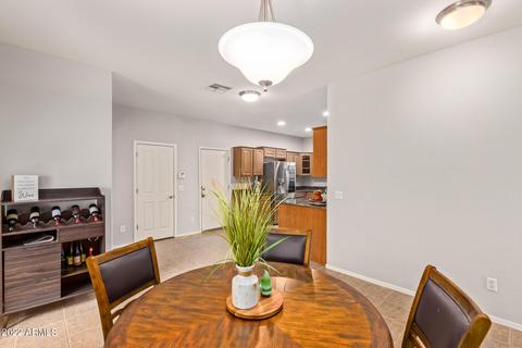 979 E Blue Spruce Ln, Gilbert, AZ 85298 photo 17