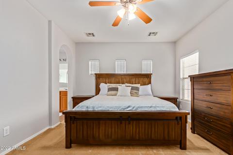 979 E Blue Spruce Ln, Gilbert, AZ 85298 photo 18