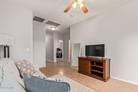 979 E Blue Spruce Ln, Gilbert, AZ 85298 photo 12