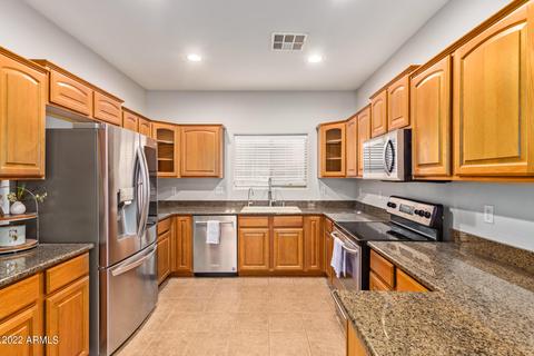 979 E Blue Spruce Ln, Gilbert, AZ 85298 photo 13