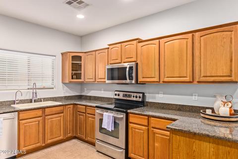 979 E Blue Spruce Ln, Gilbert, AZ 85298 photo 14