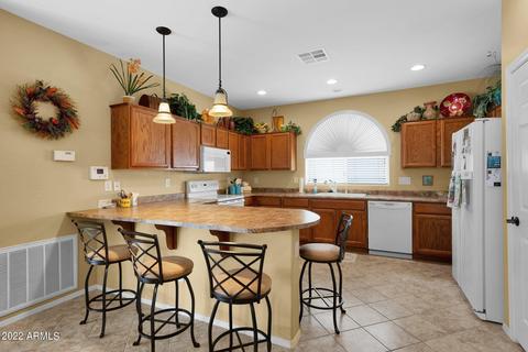4095 E Sourwood Dr, Gilbert, AZ 85298 photo 2