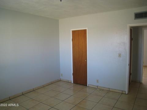 2204 E Sandra Ter, Phoenix, AZ 85022 photo 13