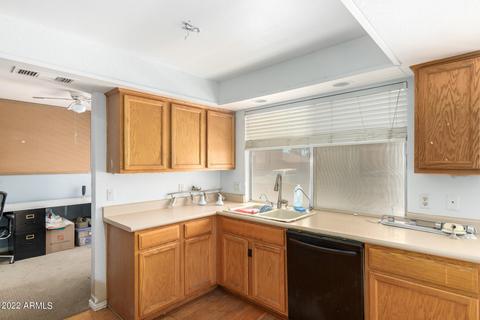 3025 E Hampton Cir, Mesa, AZ 85204 photo 7