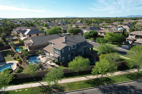3663 E Robin Ln, Gilbert, AZ 85296 photo 6