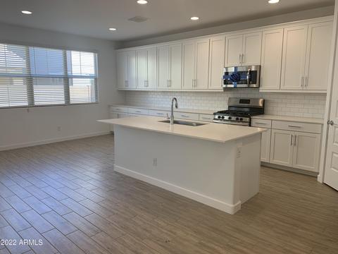 2452 E Warbler Rd, Gilbert, AZ 85297 photo 5