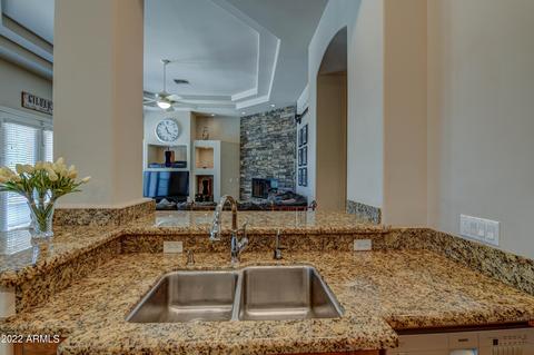 2819 E Sandy Ct, Gilbert, AZ 85297 photo 9