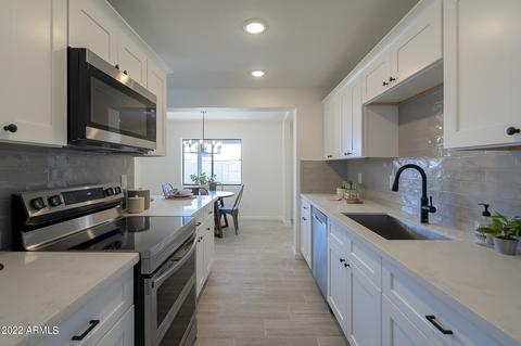 2415 W Freeway Ln, Phoenix, AZ 85021 photo 18