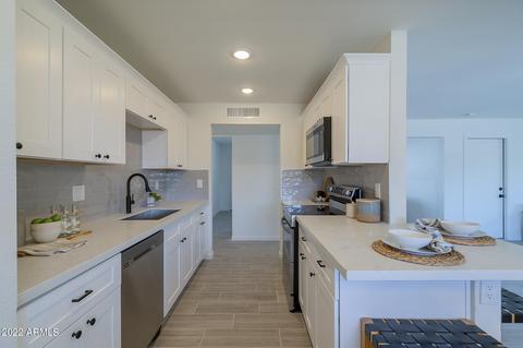 2415 W Freeway Ln, Phoenix, AZ 85021 photo 15